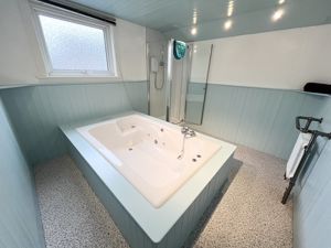 Photo 4- click for photo gallery